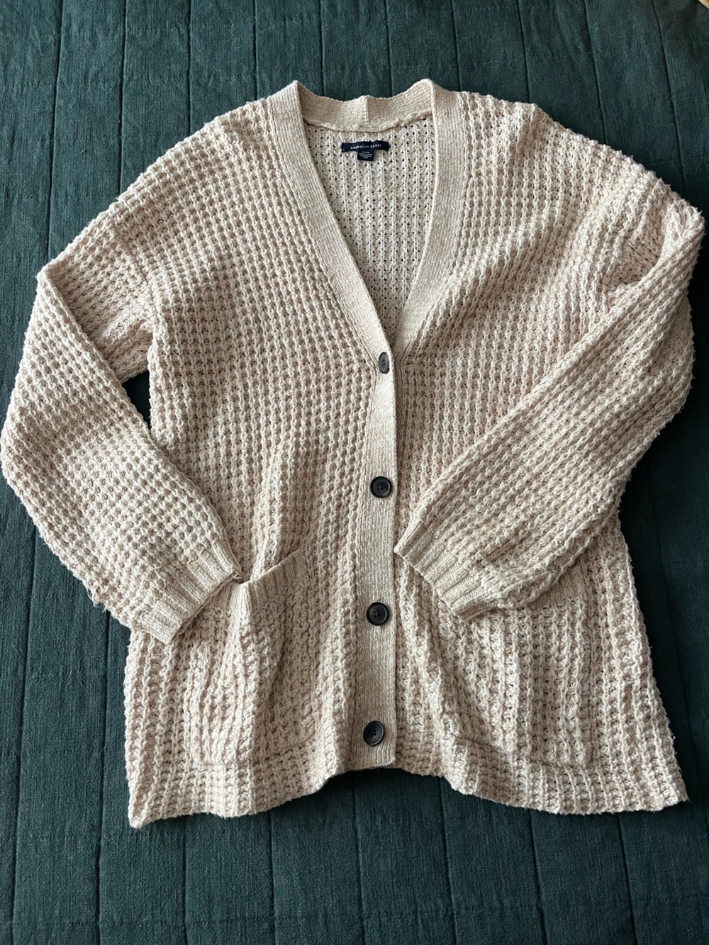 American Eagle Waffle Knit Cream Button-Front Cardigan Size Medium womens